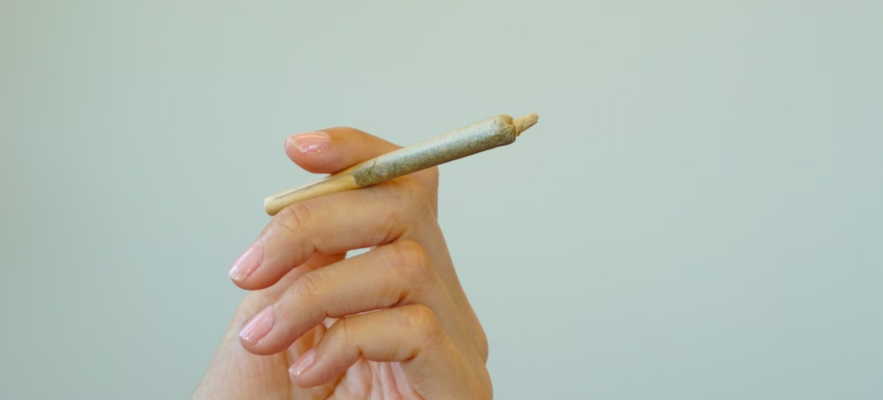 how to smoke a preroll